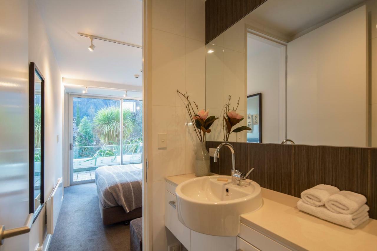 Kent Street Apartments - Element Escapes Queenstown Extérieur photo